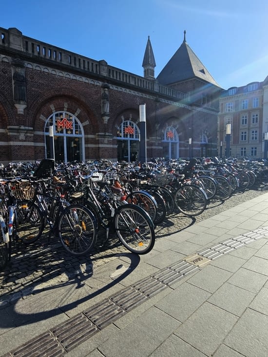 Je suis fascinée par tant de vélos 🚲 !!!🤪