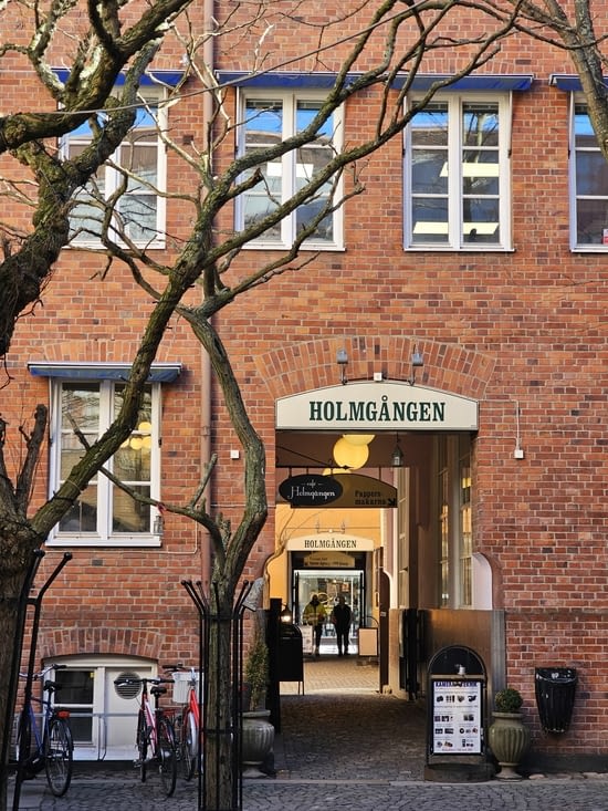 petit passage vers des boutiques sympas