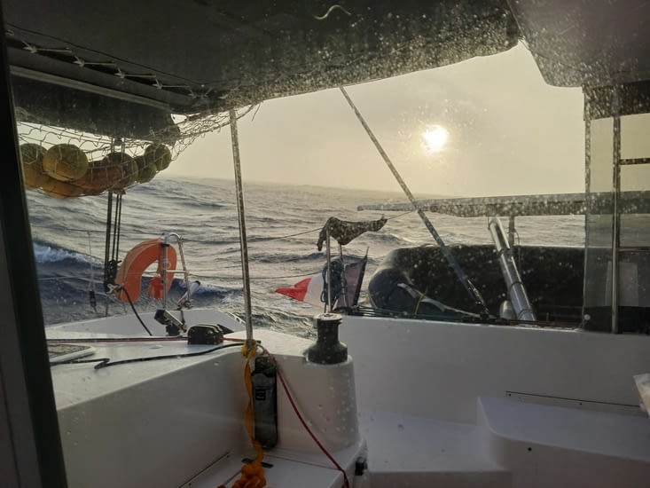 On ferme la vitre, on regarde la pluie
