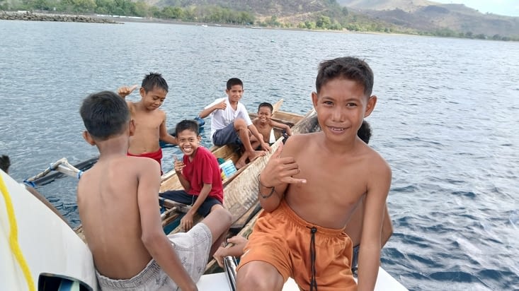 Escadre de bienvenue à Kilo (c'est le nom du village)