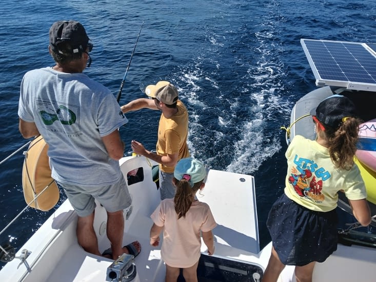 Pendant que certains pêchent,