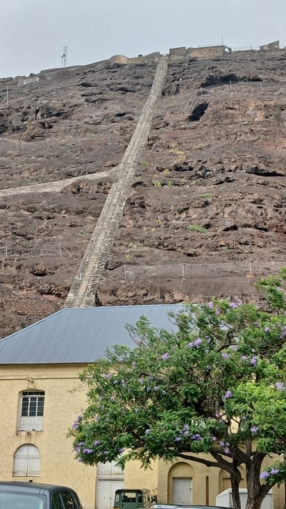 The Ladder : escalier de 699 marches