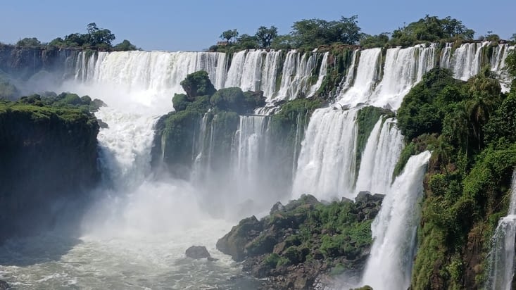 Des chutes comparables à celles du Niagara
