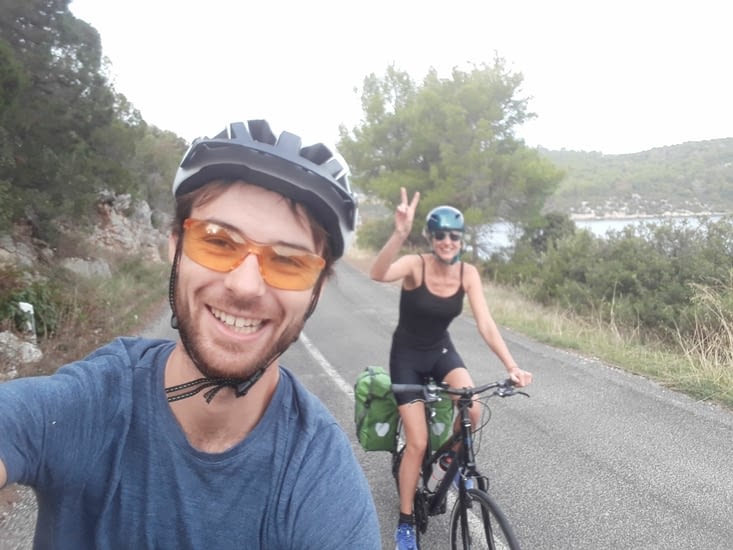 Premiers kilomètres à vélo sur Mljet, avec le sourire !