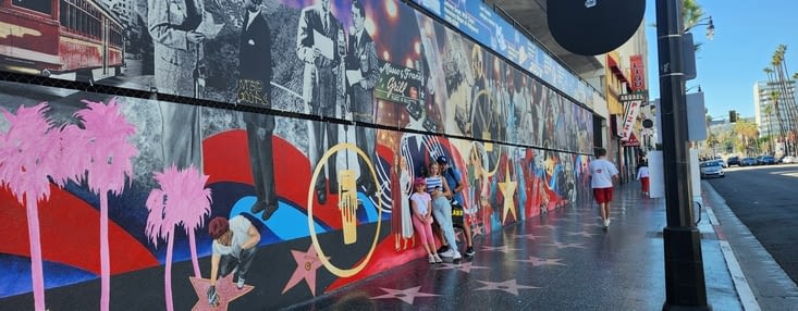 Sur les traces des célébrités sur le fameux "Walk of Fame" sur Hollywood boulevard