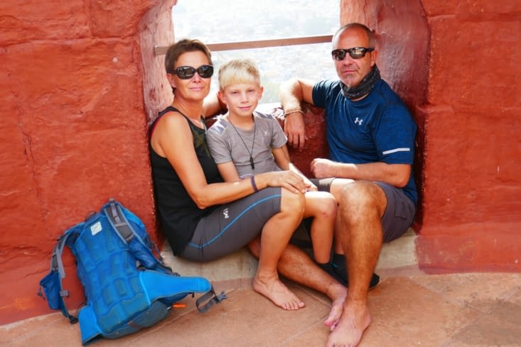 Nous vous faisons partager cette belle photo de nous 3 prise sur les remparts