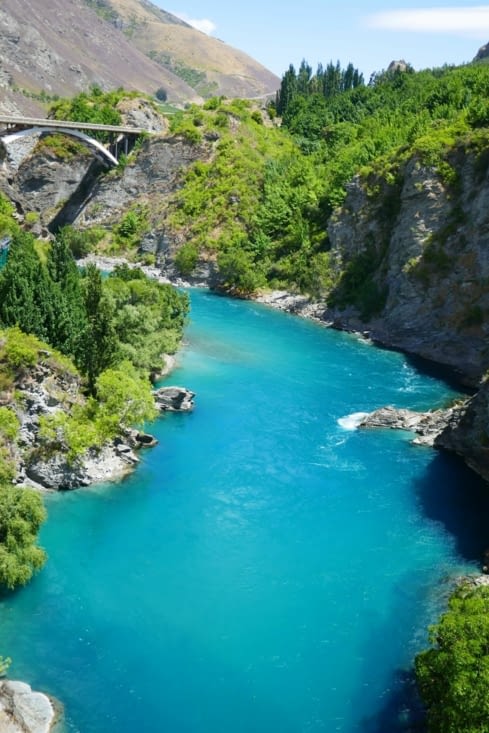 D'un autre côté si tu meurs c'est dans un joli endroit. Il n'y a pas de faute de goût. ..!