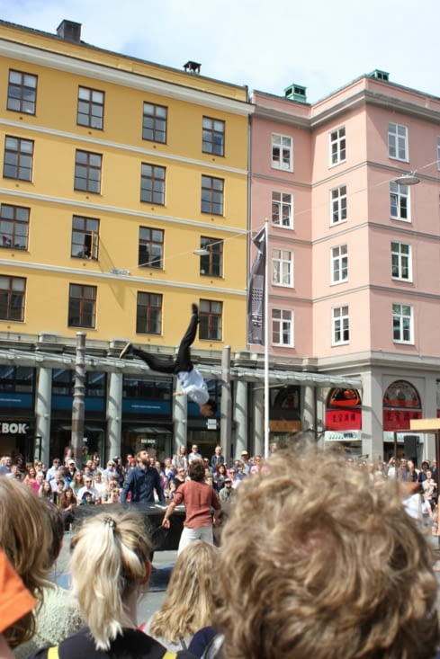 Bergen, acrobates
