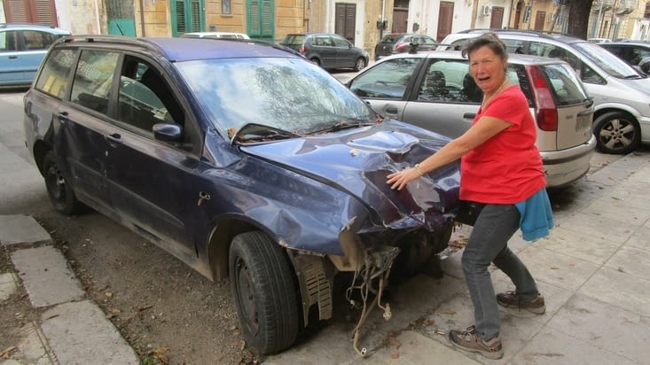 France entre en collision avec une voiture