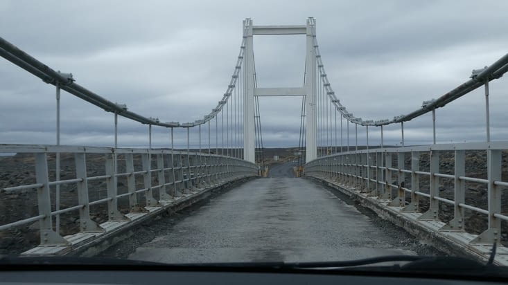 On est sur la national #1 et les pont sont tous à 1 voie!