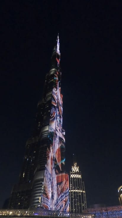 Dernière photo : Burj Khalifa illuminé