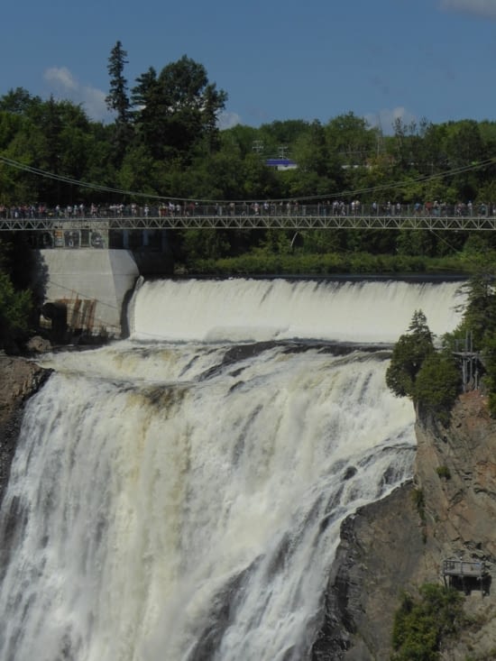 Chutes de Montmorency plus haute que le Niagara