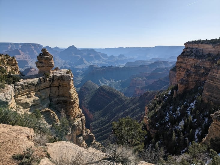 Duck on the rock point (oui il faut de l'imagination pour voir un canard)
