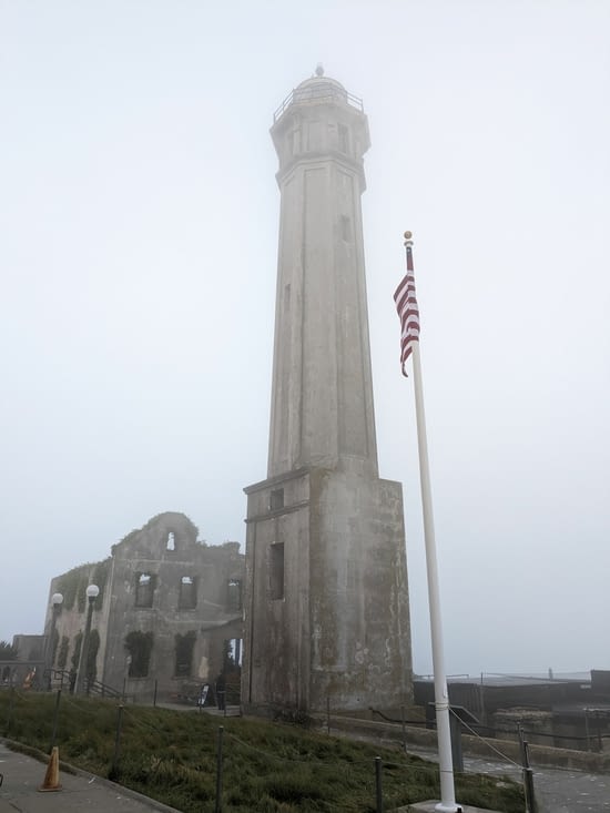 Vous aussi vous visualisez Nicolas Cage monter les escaliers en courant ? 😁