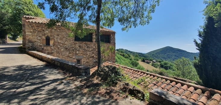 bâtiment des Ermites de l'église de "Sant Marti de Surroca" 1