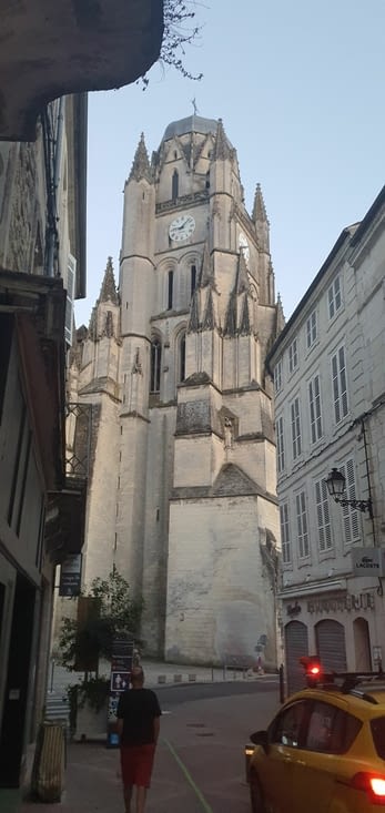 La Cathédrale Saint-Pierre 1