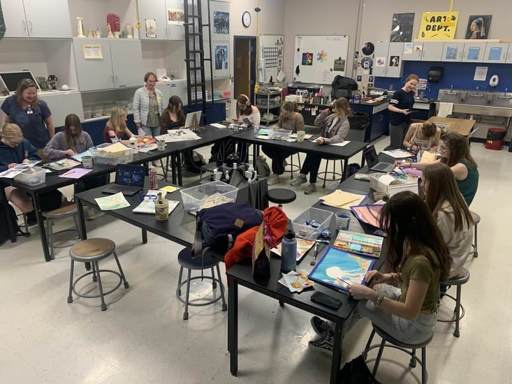 Visiting the art class