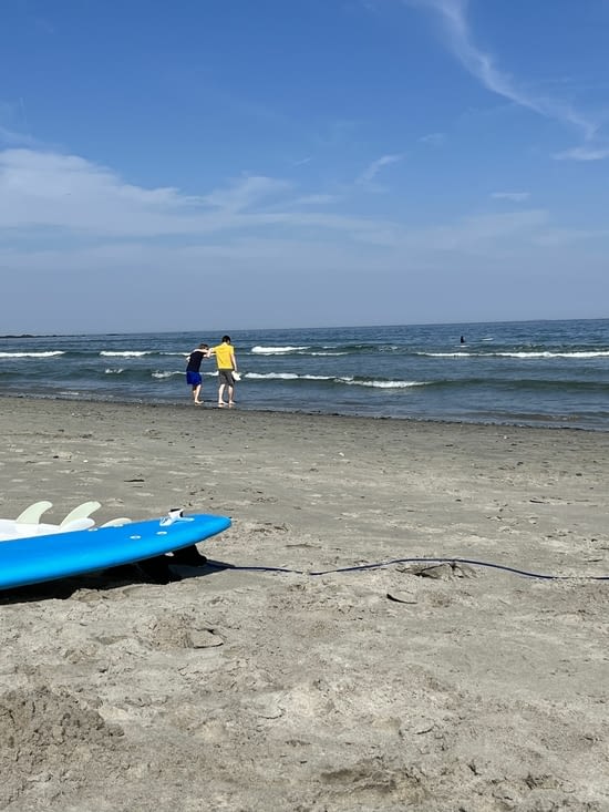 we do surf !! 🏄‍♀️