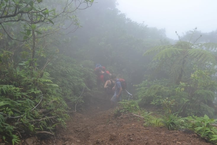 Conditions difficiles au sommet du volcan