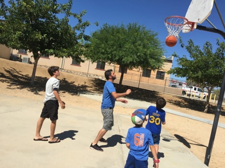 2 contre 2 sur la route de Joshua Tree National park