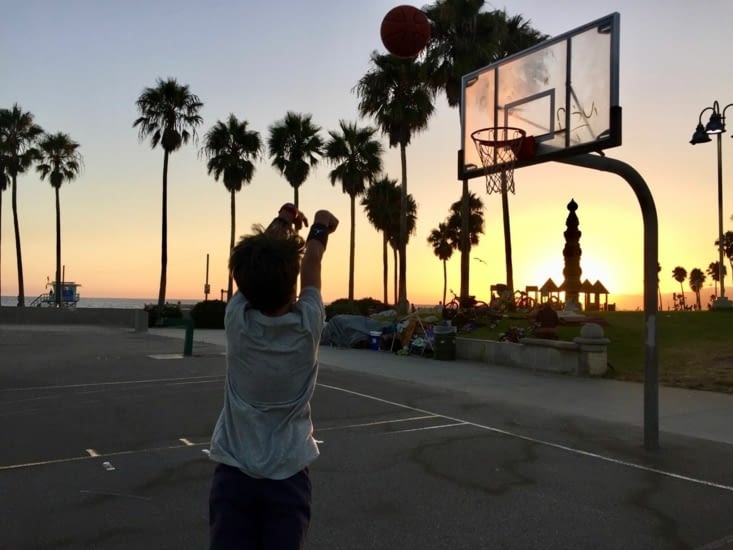 Quand la nuit tombe...