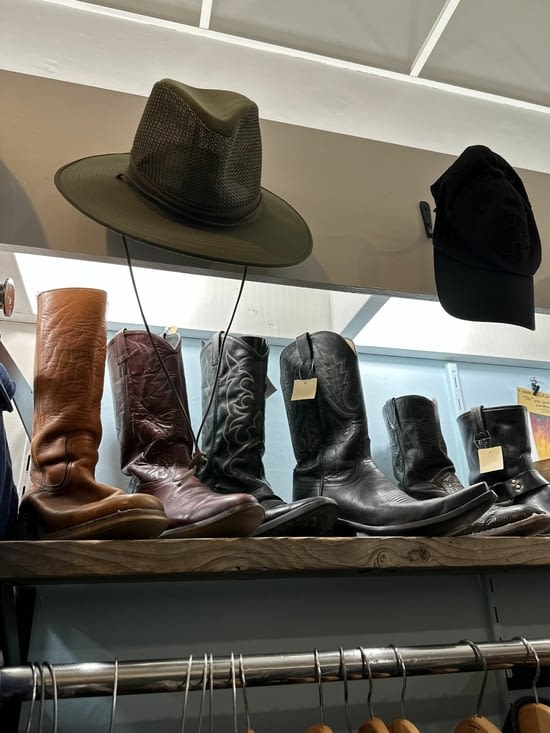 i gone in thrift shop I FOUND BEAUTIFUL SANTIAGS