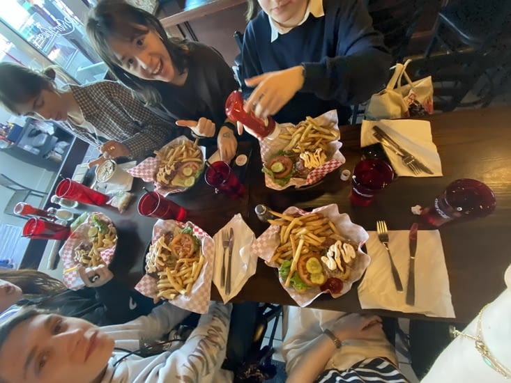 Our lunch ! Very American