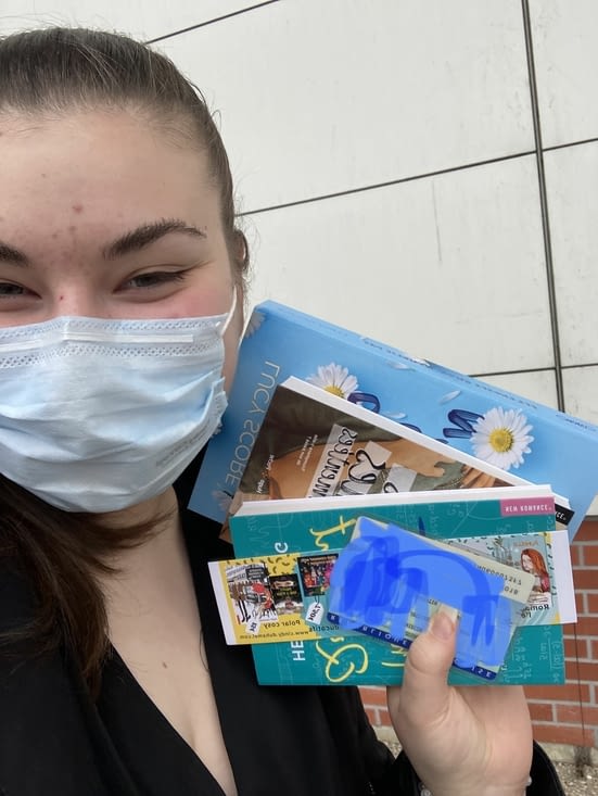 Me with my new babies !!!! (Don’t pay attention to my face ☠️ I was overexcited)