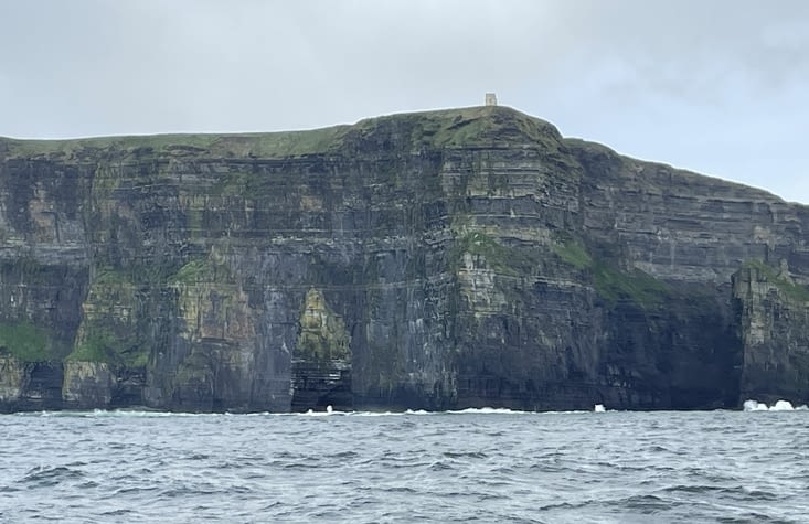 En haut, la tour O’Brien… Nooon,, parce que c’était pas assez haut, 214 m…