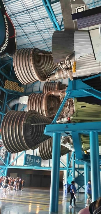 Les moteurs de la fusée Saturn V