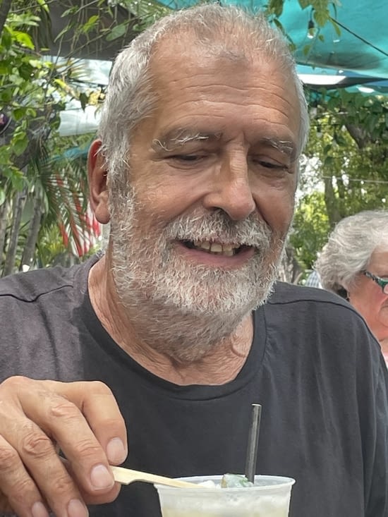 Un Poinot réjoui face à son cocktail détonnant!