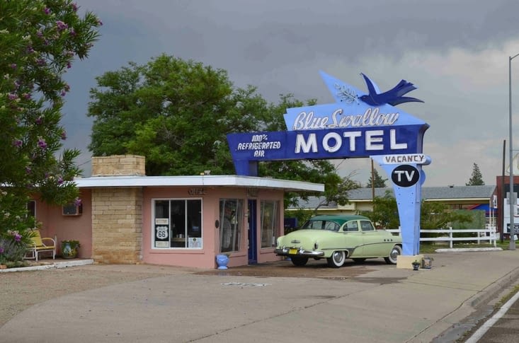 Le Blue Swallow Motel coté dos