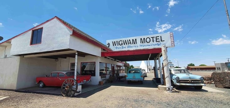 Le célèbre motel Wigwam qui a inspirié les auteurs du film "cars"
