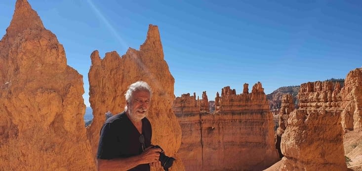 Le grand reporter en début de balade