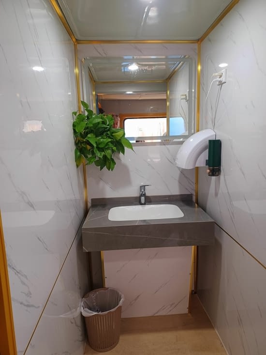 Robinet collectif du train !! Celui-ci est classe !!