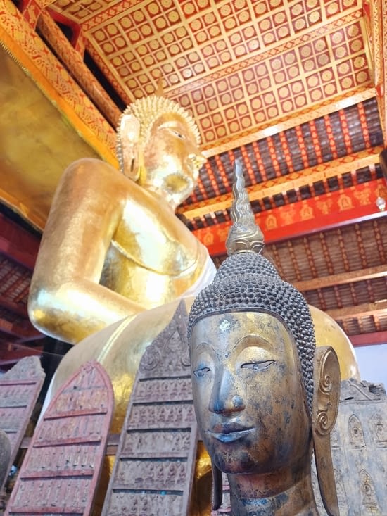 Luang signifie grand et Prabang statue d'or sacrée