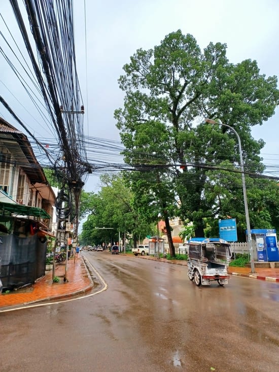Bonjour Vientiane