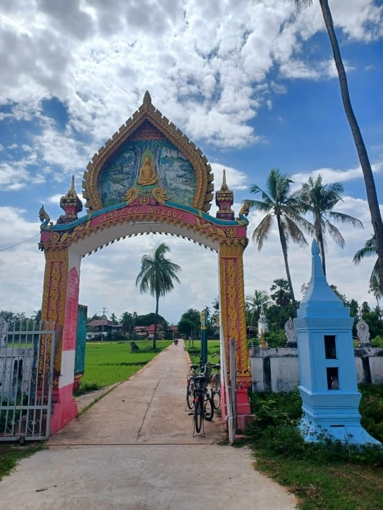 Notre dernier temple au Laos, nous sommes bien émus et toujours envoûtés