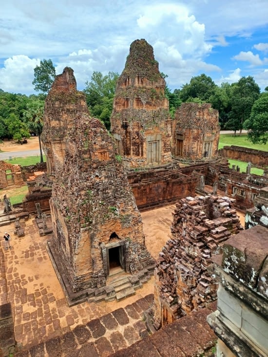 Ce temple fait parti de l'époque pre-angkorienne