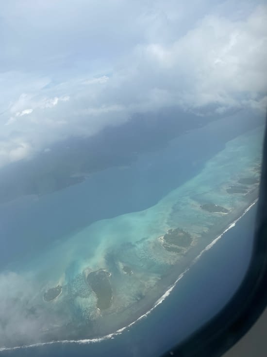 Vue aérienne sur les motus du lagon de Taha’a