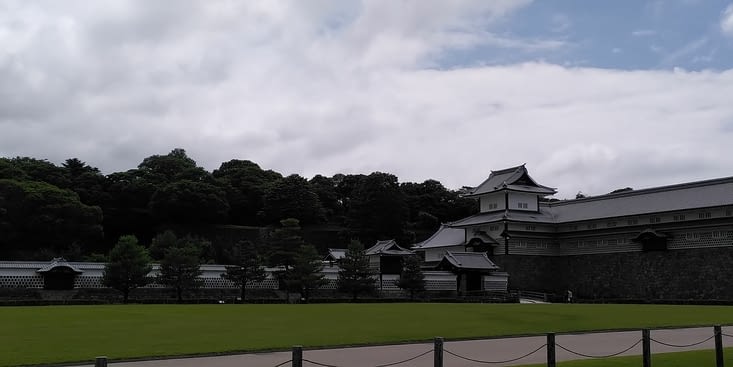 Au revoir le château