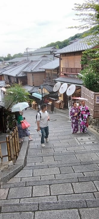 Rue typique dans le quartier Higashiyama