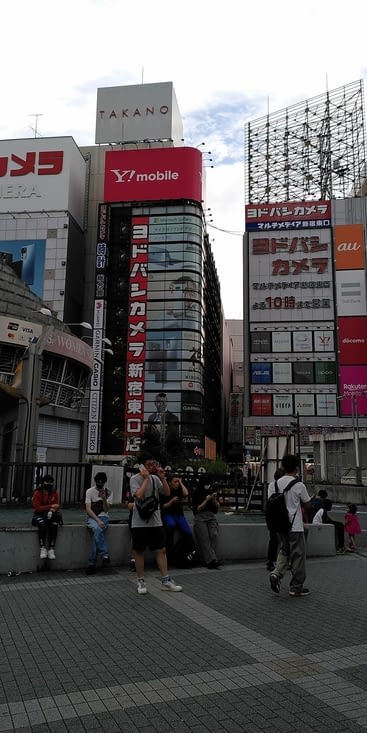 On passe au quartier de Shinjuku, le quartier le plus "hot"