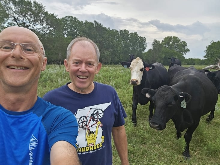 Visite de la propriété de Garth et de ses vaches