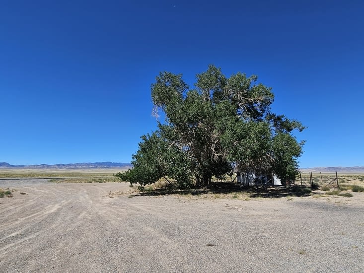 Le seul endroit où j'ai trouvé de l'ombre à 65kms du départ