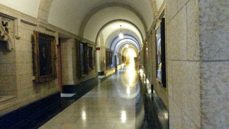 Les couloirs du Parlement