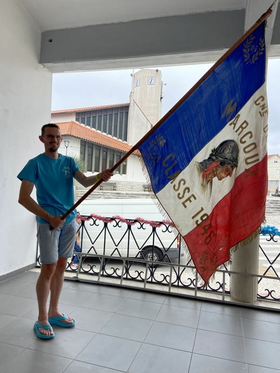 Drapeau d’époque de Marcoux - classe 1946