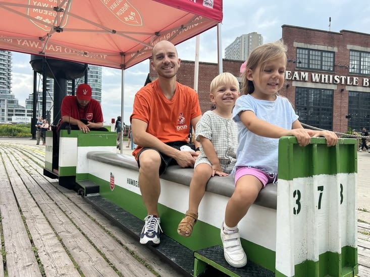 Ça passe comme une lettre a la poste grace au petit train !