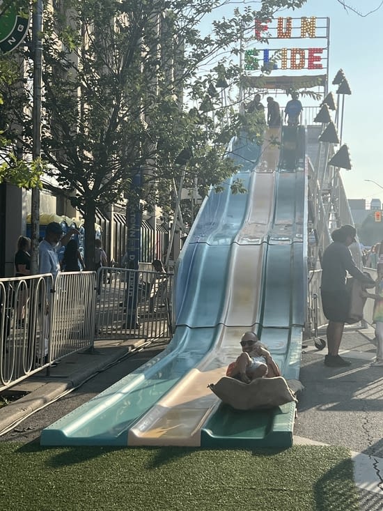 Papa et Maden font les crash test ! Si ca fait pas peur Nina et Maman essaient 😅