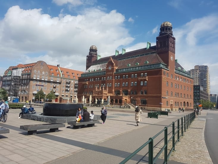 Alors on dirait pas mais il y a aussi vraiment beaucoup de vent ! Promis ! Ça faisait ffff